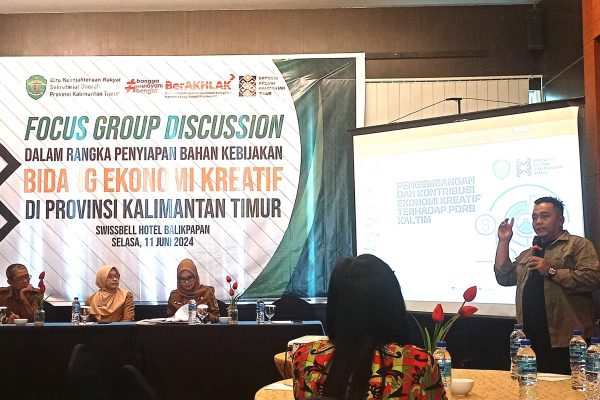 Meningkatkan Sinergitas Sebagai Upaya Pengembangan Ekonomi Kreatif 8